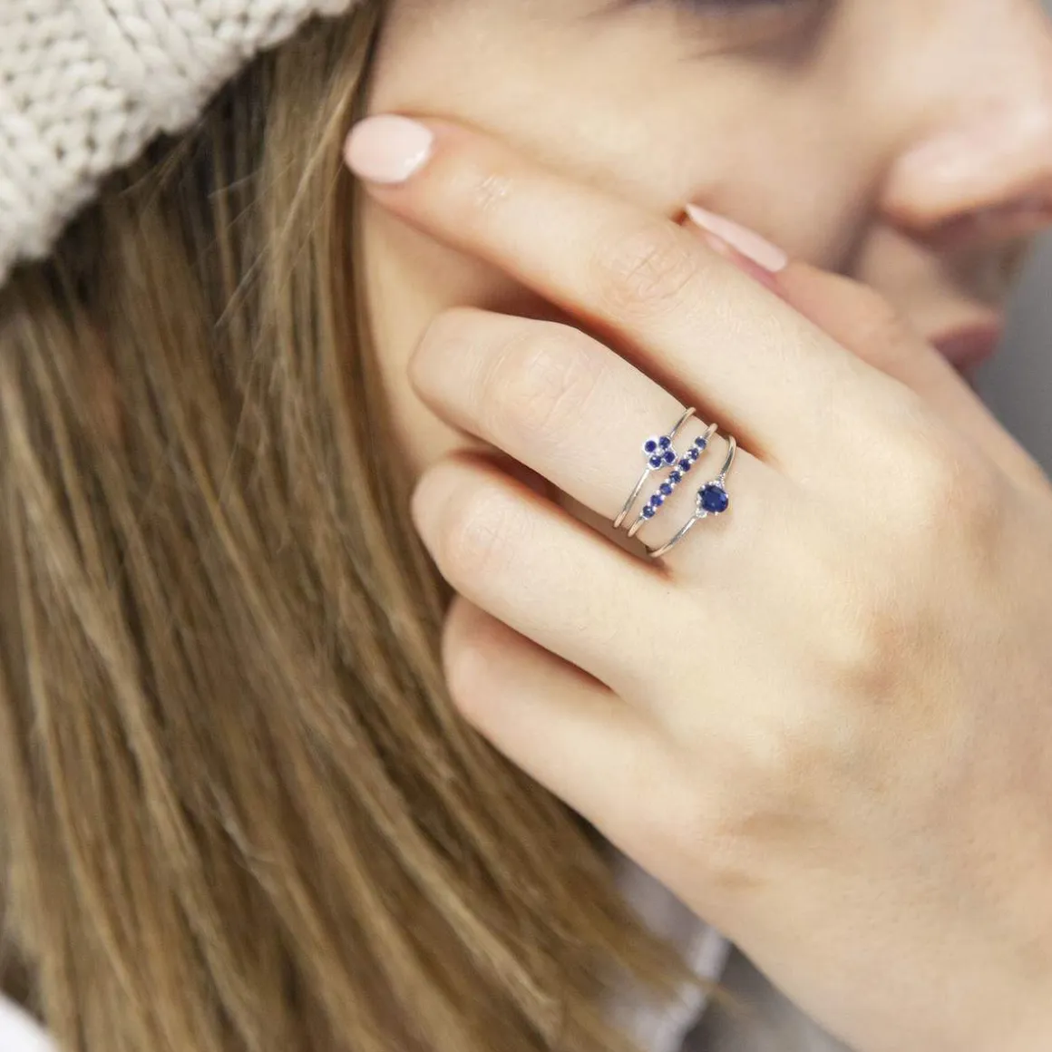 Bague or blanc 375 saphir ovale et diamants
