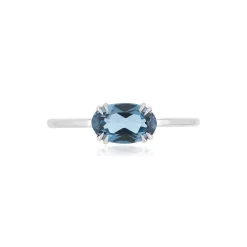 Bague or blanc 375 topaze London Blue traitée ovale