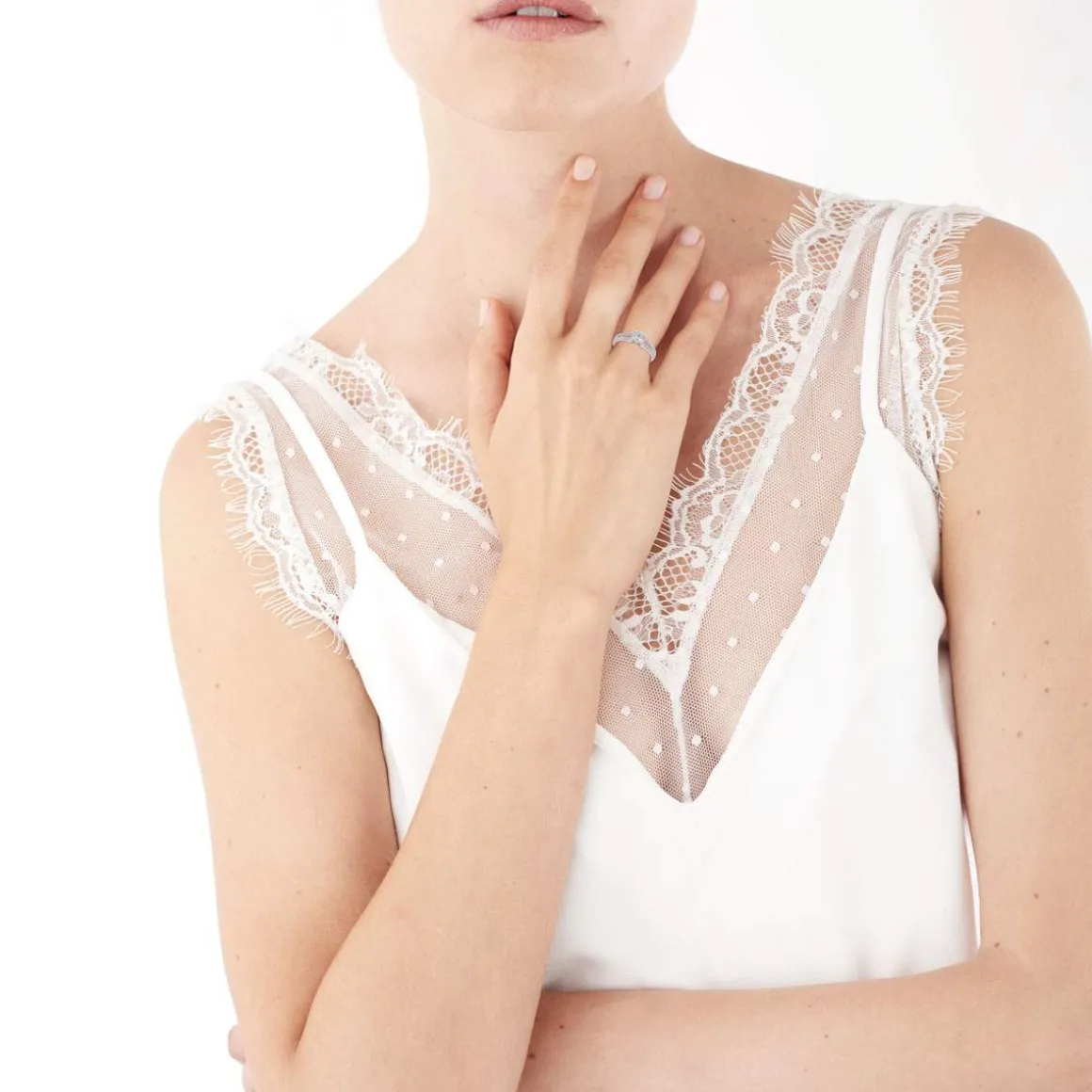 Bague or 375 blanc zirconias