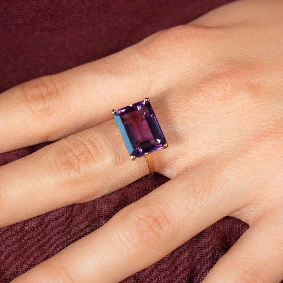 Bague or 750 jaune améthystes