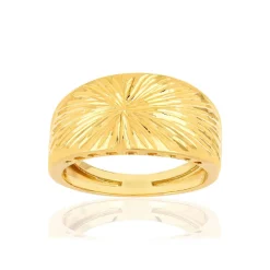 Bague or jaune 375, ciselé, motif soleil.