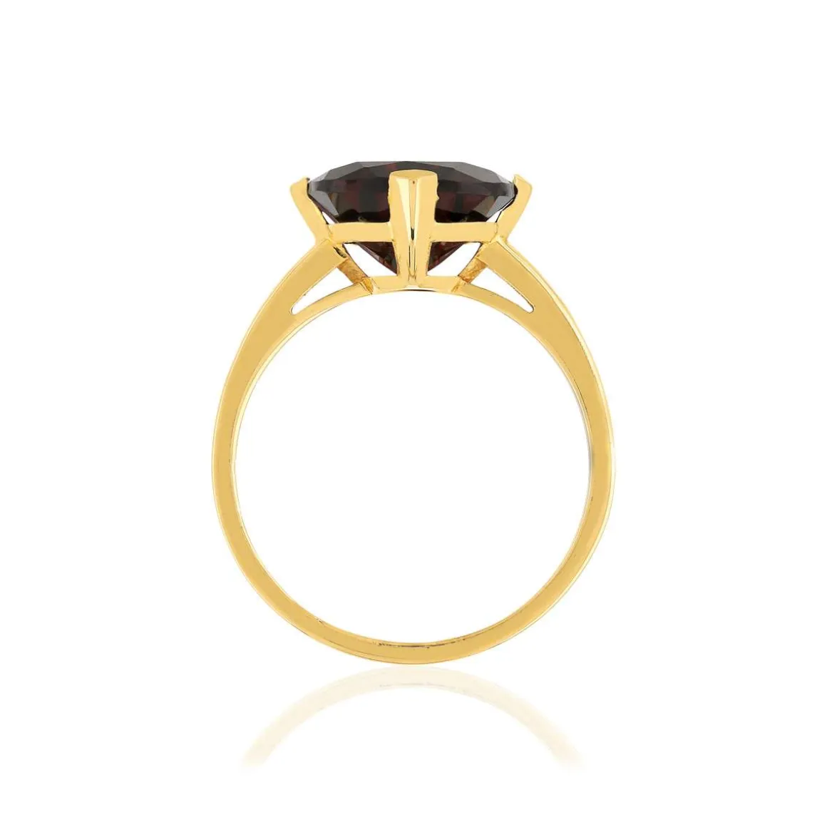 Bague or jaune 750, 1 grenat Rhodolite de 5,13 carats.