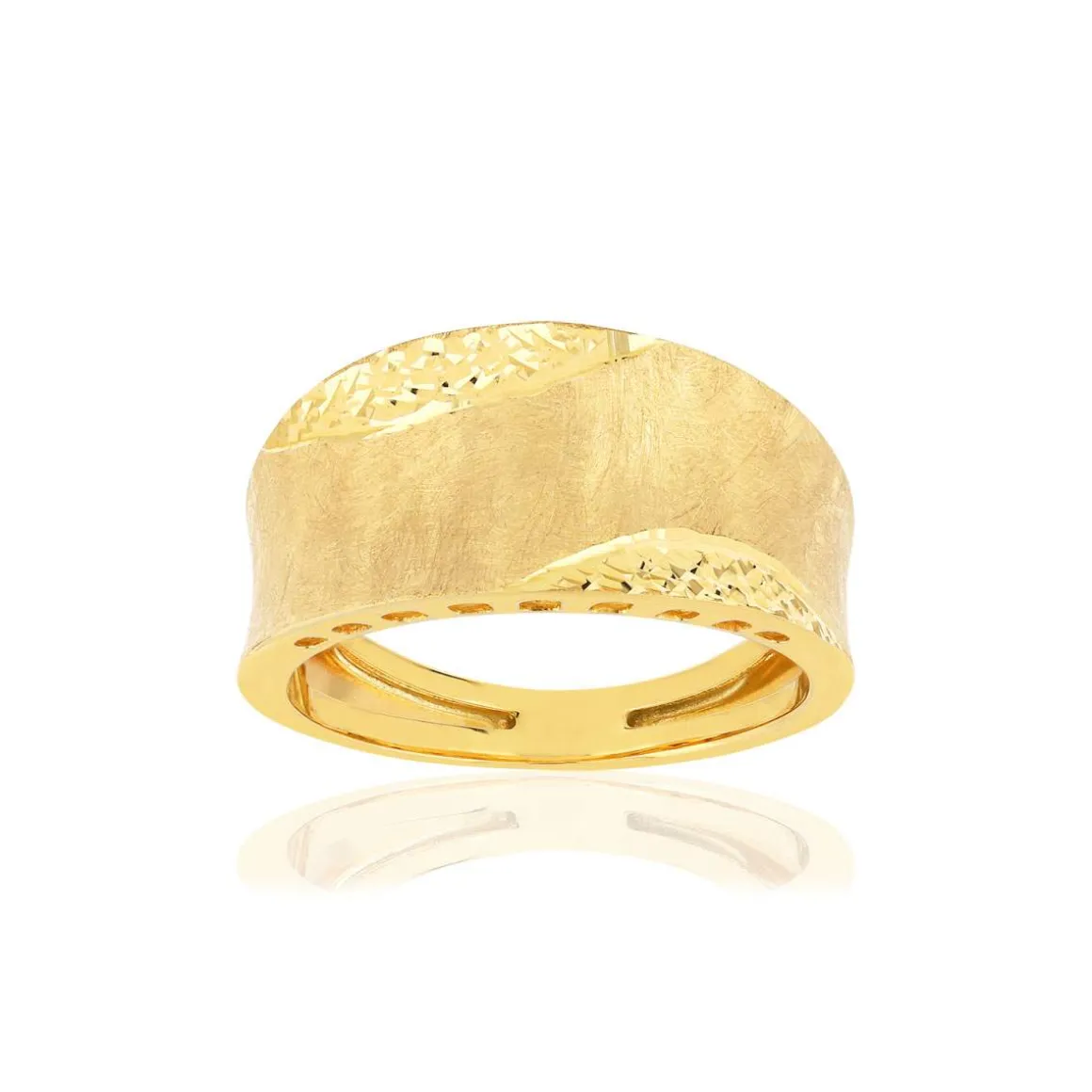 Bague or jaune 375, motif brossé et ciselé.