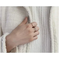 Bague or jaune 375 plume diamants