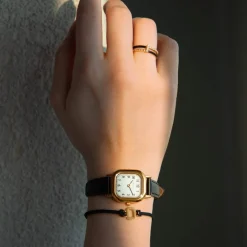 Bague or 375 jaune résine noire et zirconias
