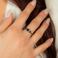 Bague or 750 jaune saphirs et diamants