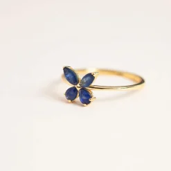 Bague or jaune 375, saphirs, motif papillon.