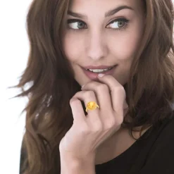 Bague or 750 jaune soleil citrine et diamants ambrés