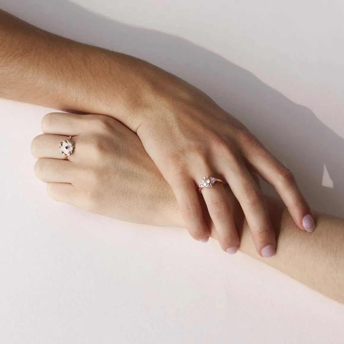 Bague or 375 rose morganite ovale et saphirs roses