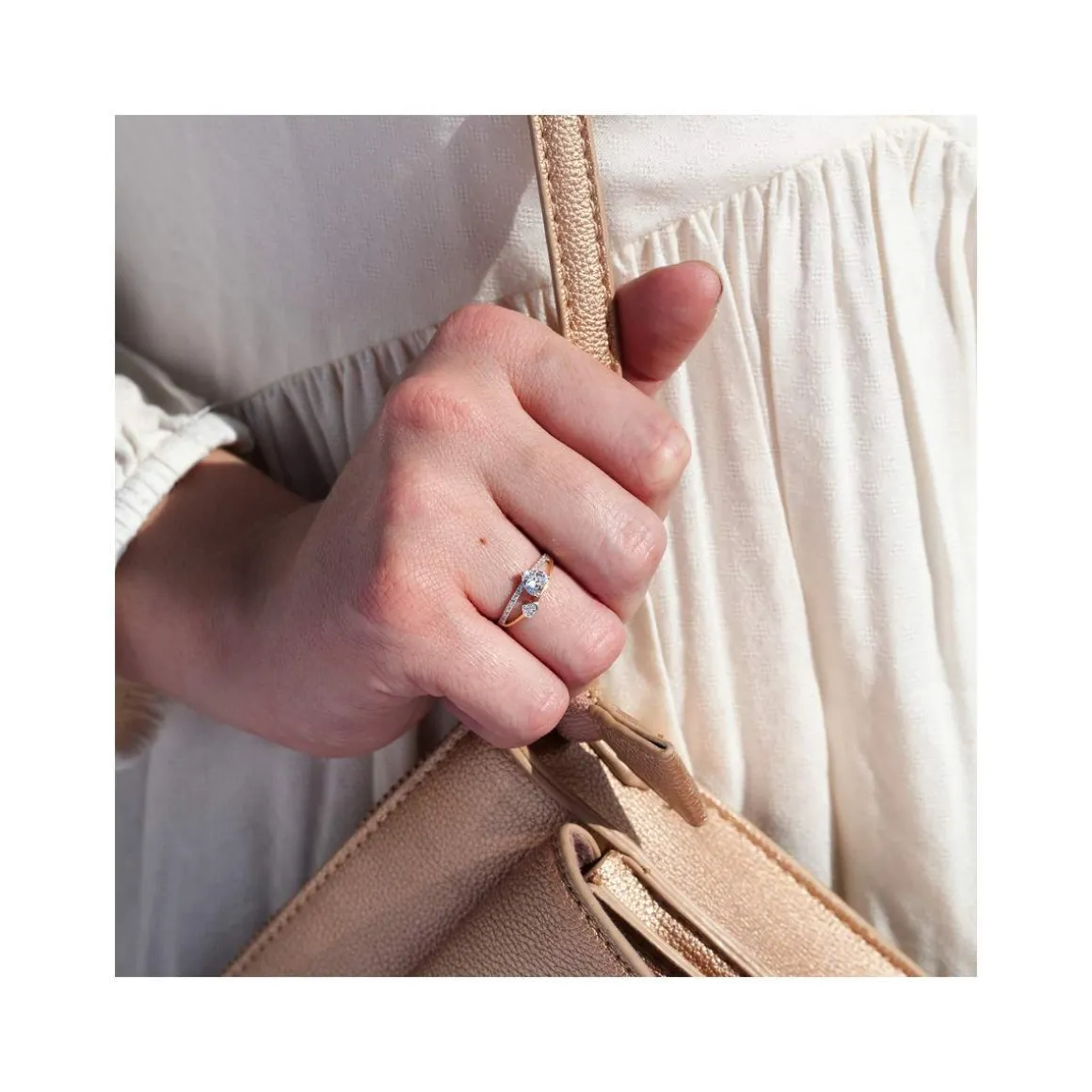Bague or 375 2 tons coeurs zirconias
