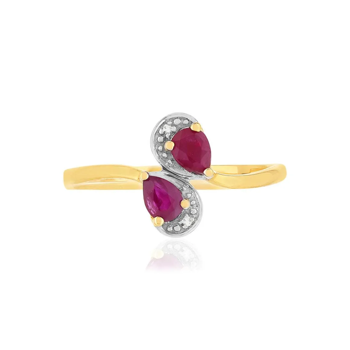 Bague or 375 2 tons, rubis et diamants.