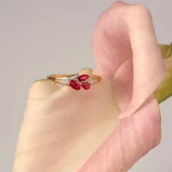 Bague or 375 2 tons rubis et diamants