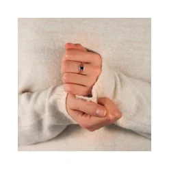 Bague or 375 2 tons saphir ovale et diamants
