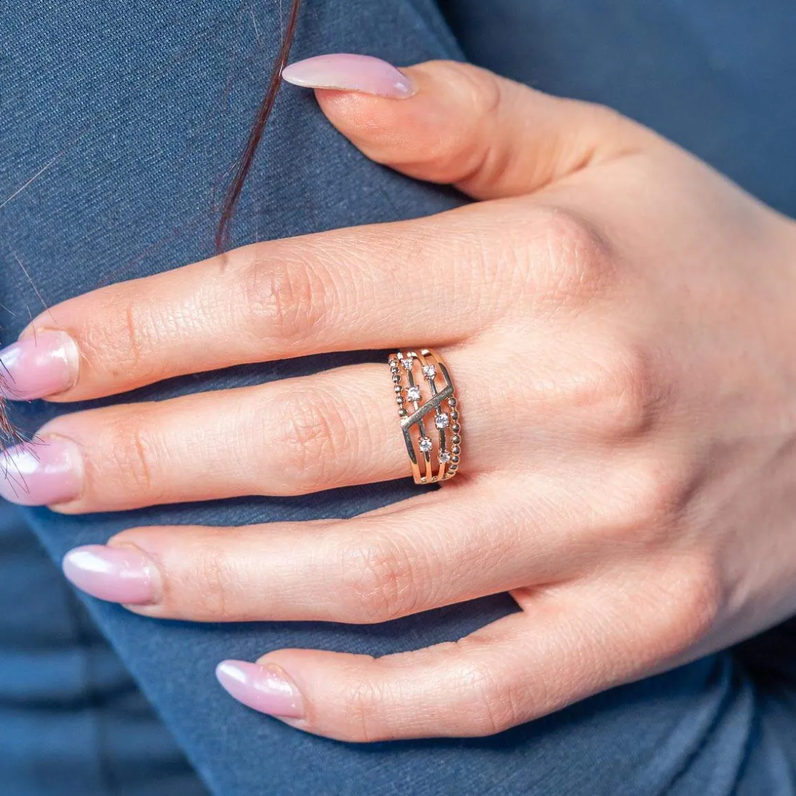 Bague plaqué or jaune et zirconias