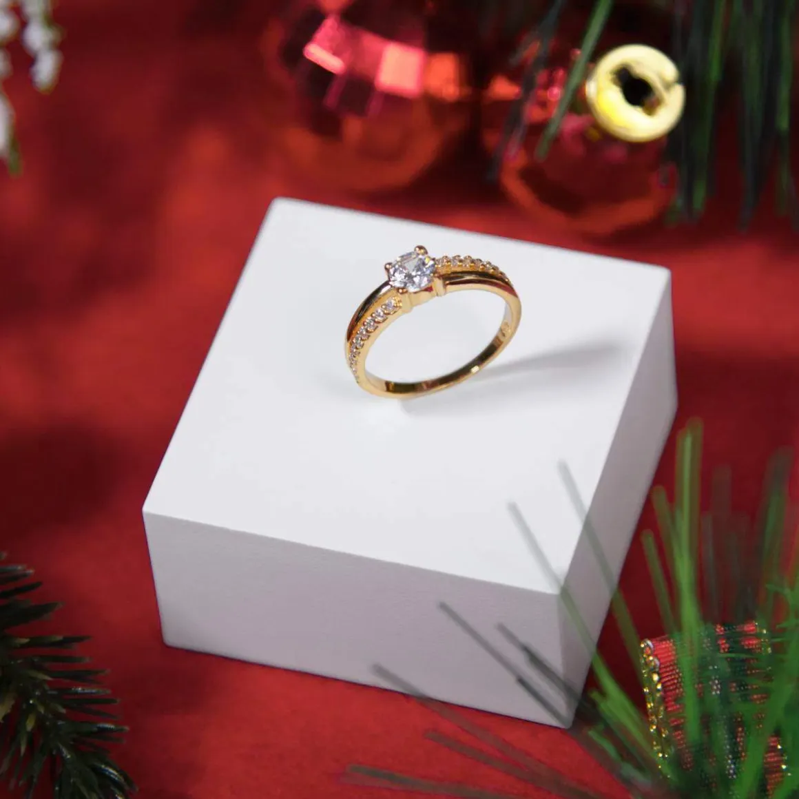 Bague plaqué or zirconias