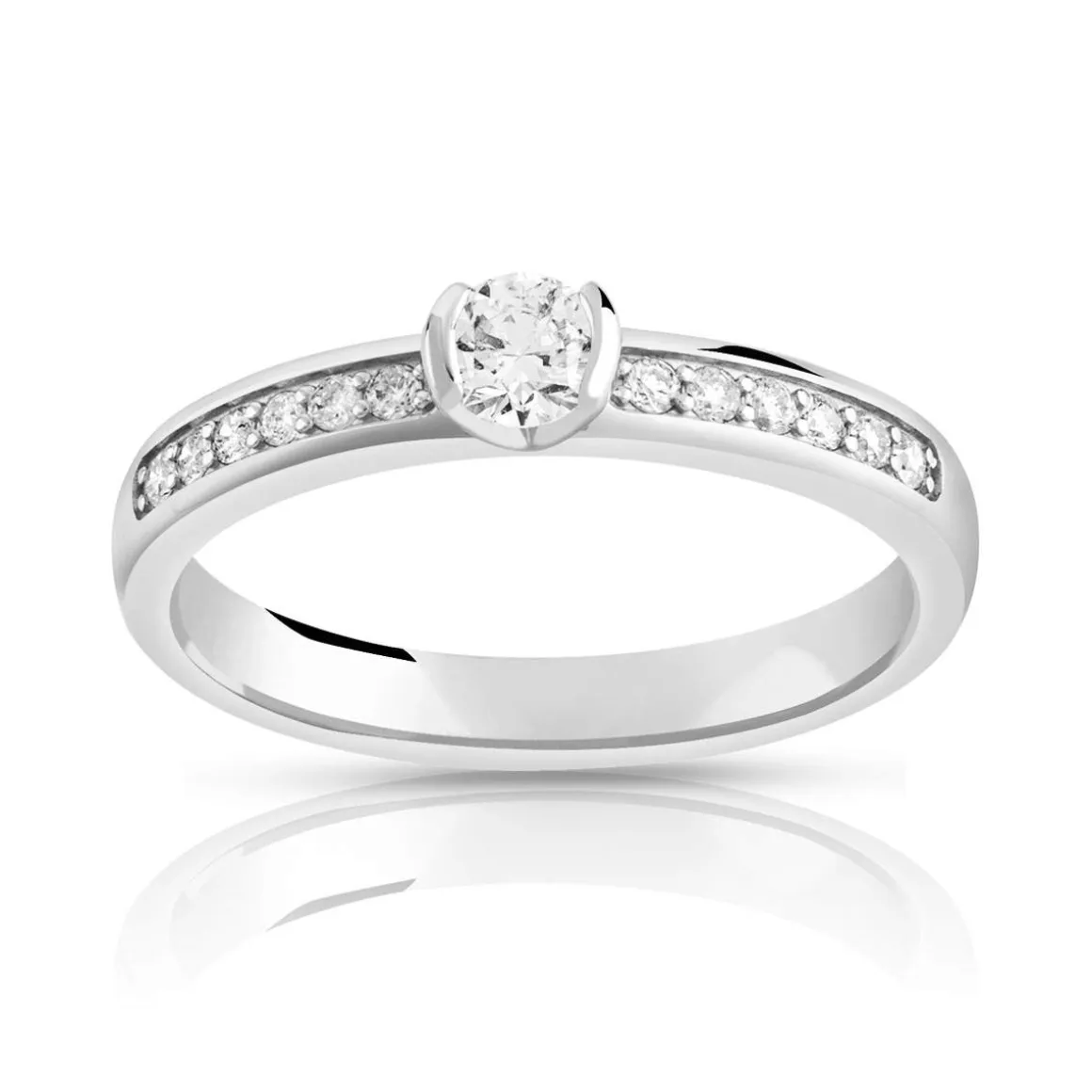 Bague solitaire or 750 blanc diamant 30/100e de carat
