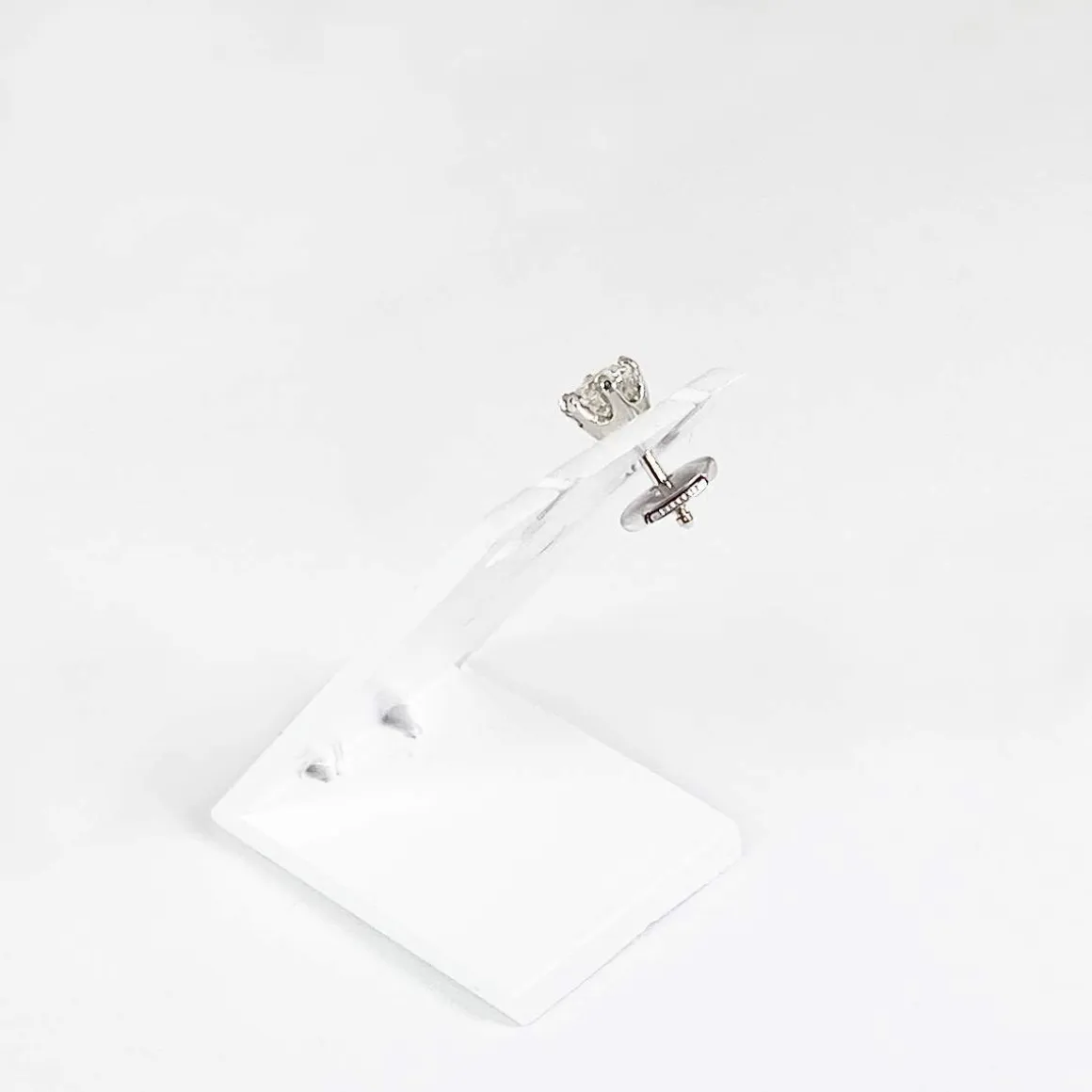 Boucle d'oreille d'occasion or 750 blanc diamant