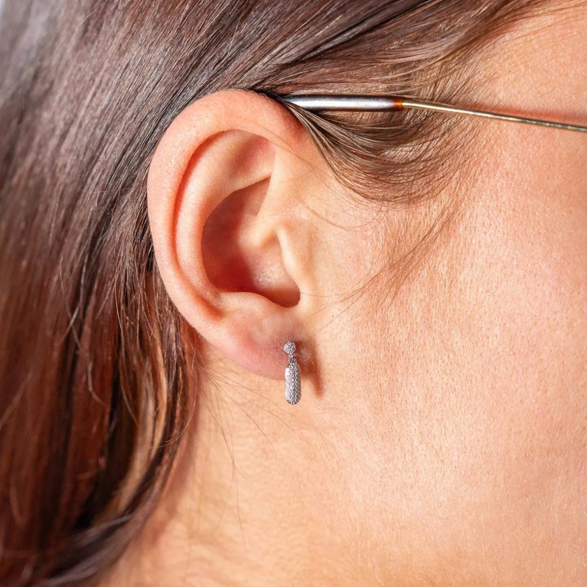 Boucles d'oreille or 375 blanc diamants