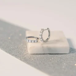 Boucles d'oreilles créoles or 375 blanc zirconia