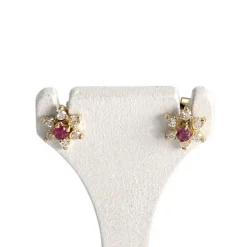 Boucles d'oreilles d'occasion or 750 jaune étoile zirconias rubis