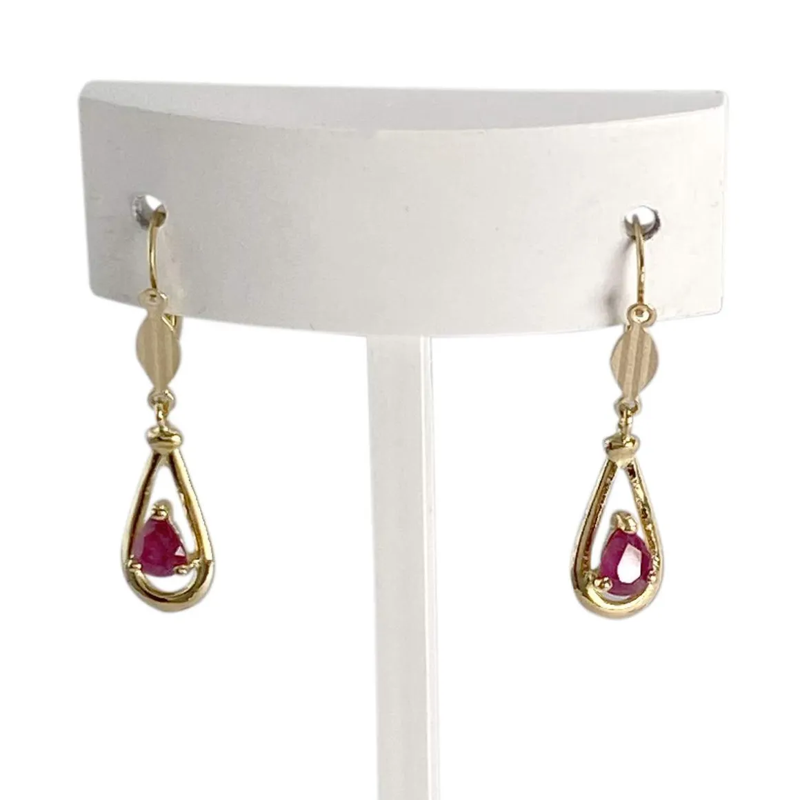 Boucles d'oreilles d'occasion or 585 jaune rubis