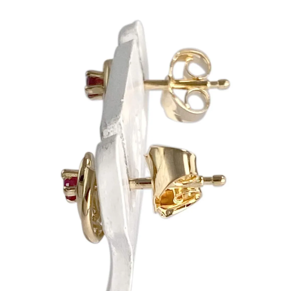 Boucles d'oreilles d'occasion or 750 jaune rubis
