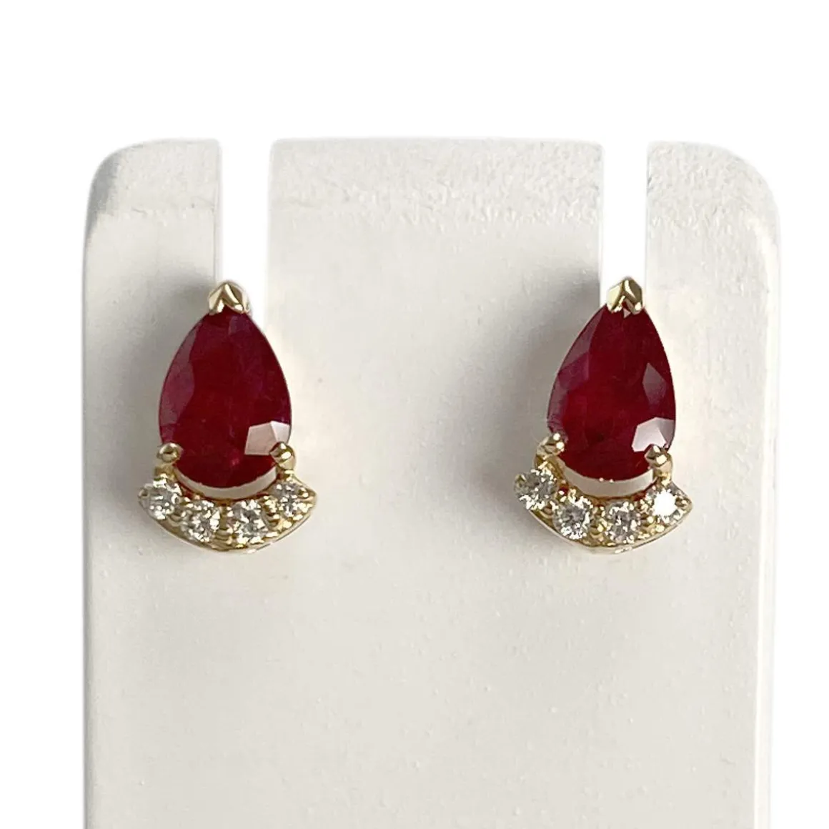 Boucles d'oreilles d'occasion or 750 jaune diamant rubis