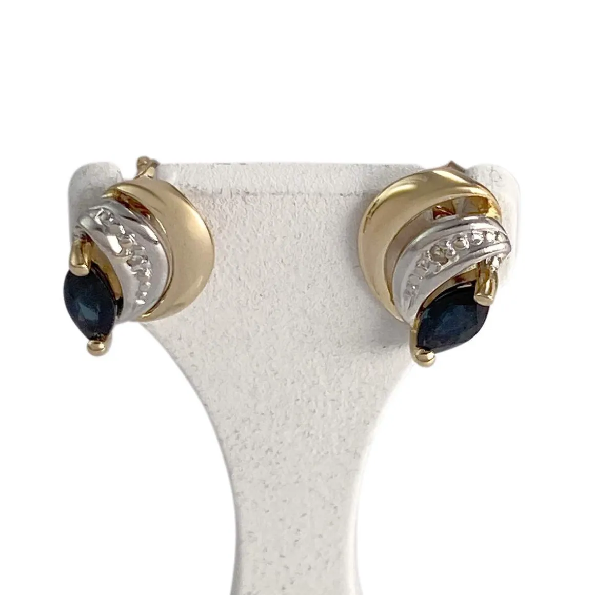 Boucles d'oreilles d'occasion 2 ors 750 saphir diamant