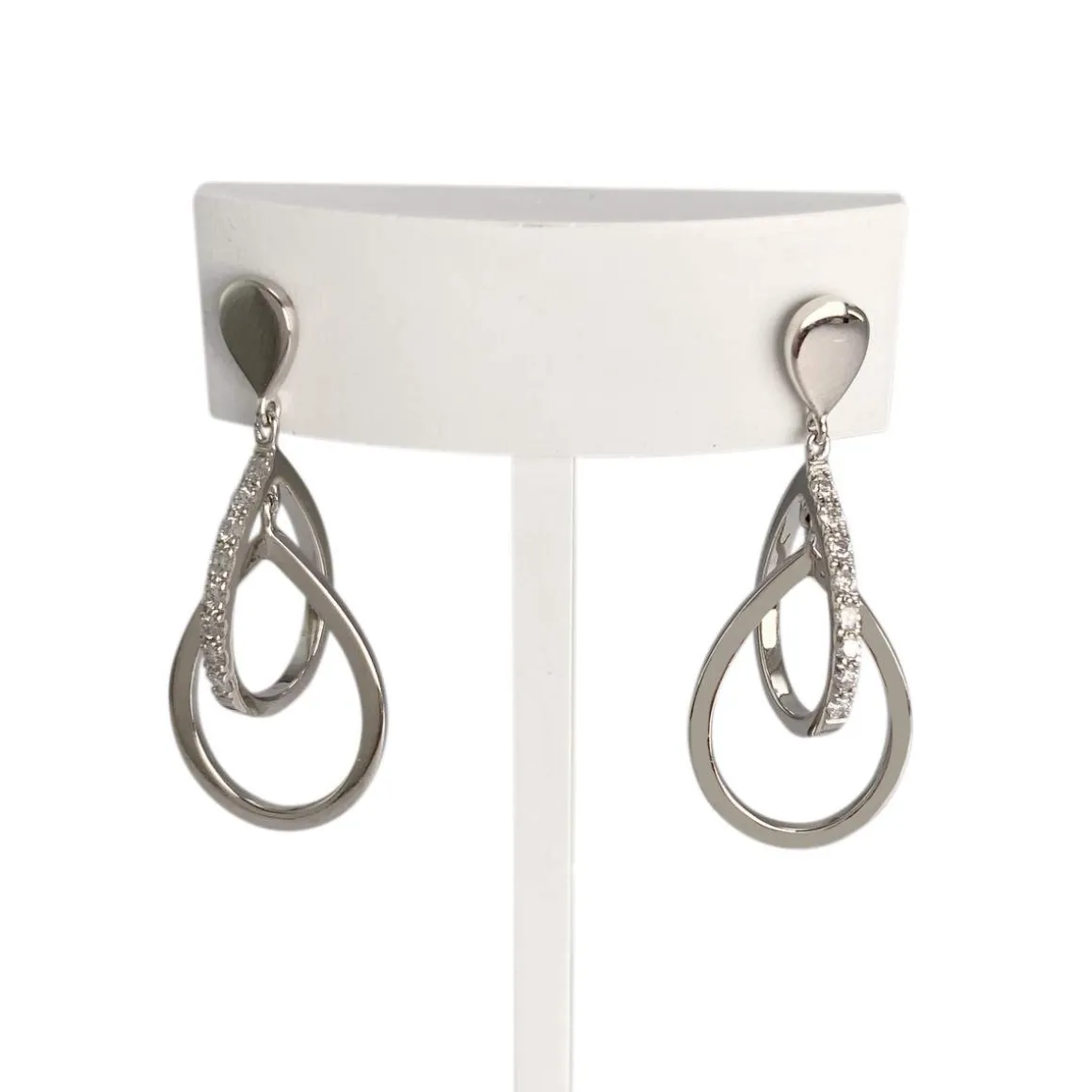 Boucles d'oreilles d'occasion or 750 blanc diamants