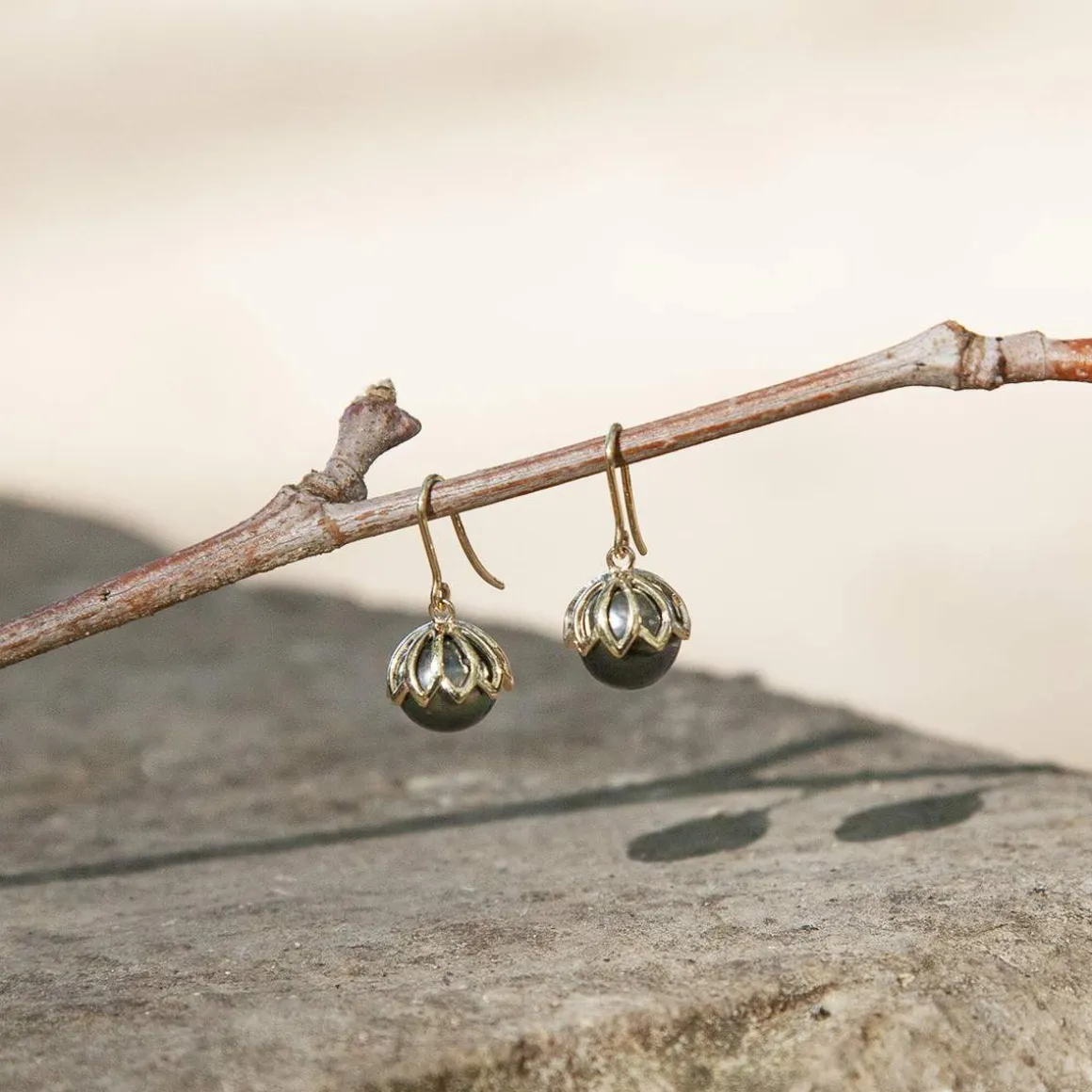 Boucles d'oreilles or 375 pendants perles de culture de Tahiti