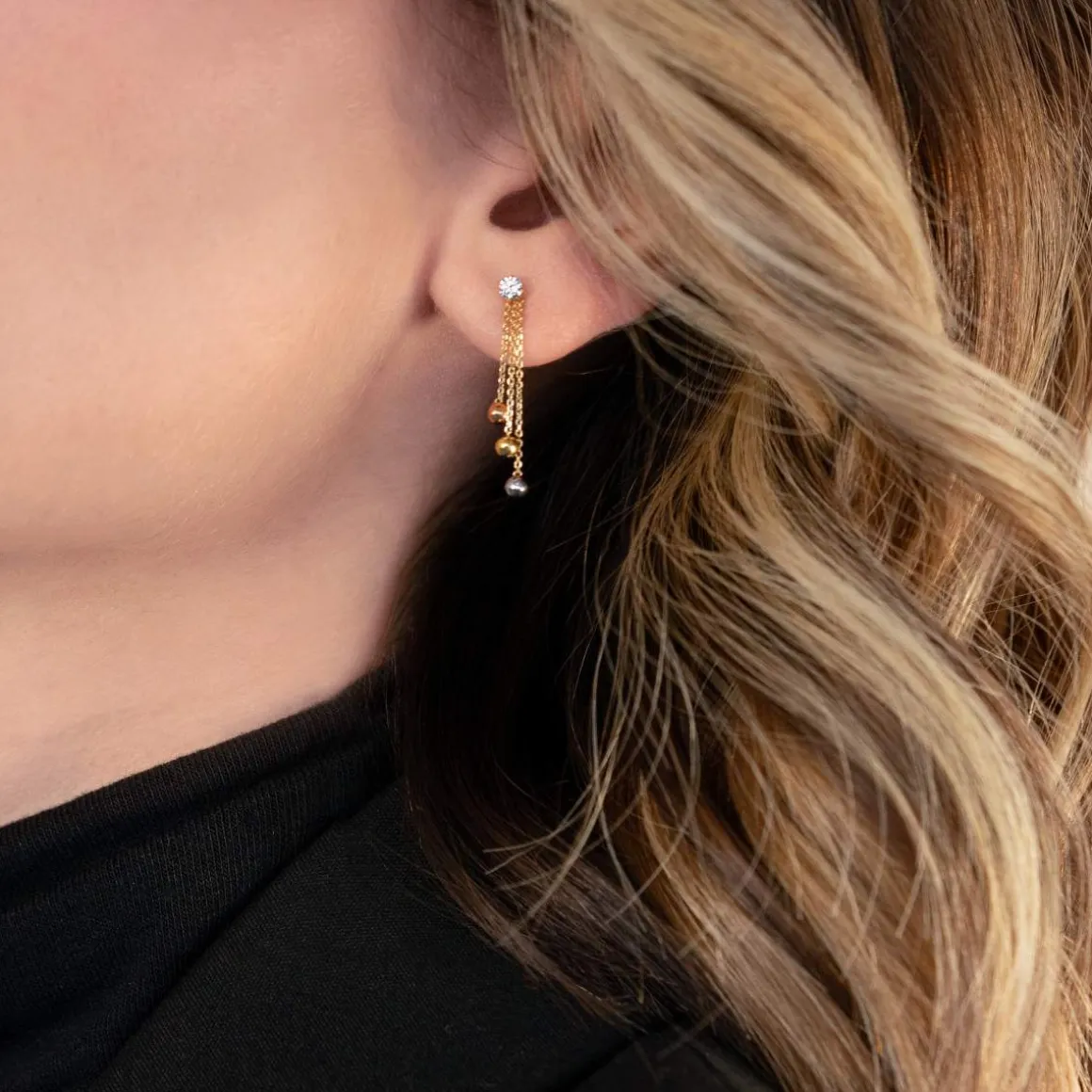 Boucles d'oreilles 3 ors 750 pendants boules zirconias