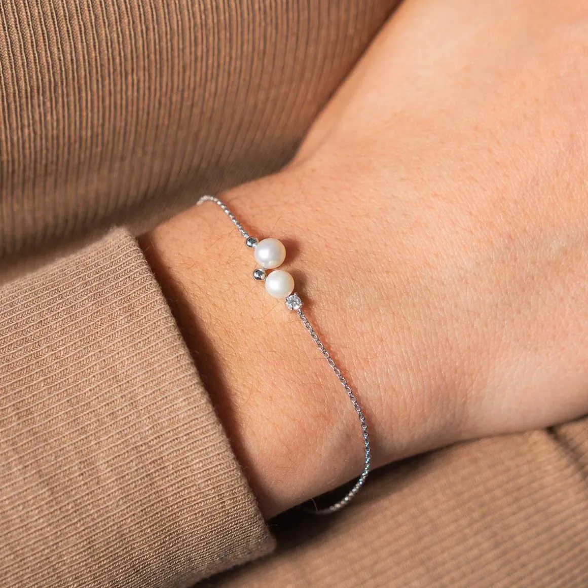 Bracelet argent 925 perles de Chine et zirconias 19cm