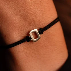 Bracelet boucle or 750 jaune double cordon noir 18cm
