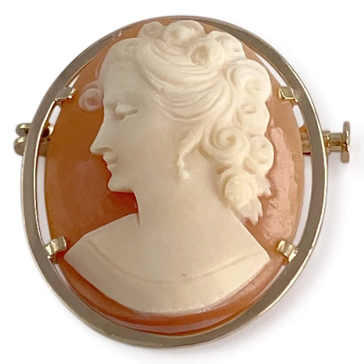 Broche d'occasion or 750 jaune camée coquille