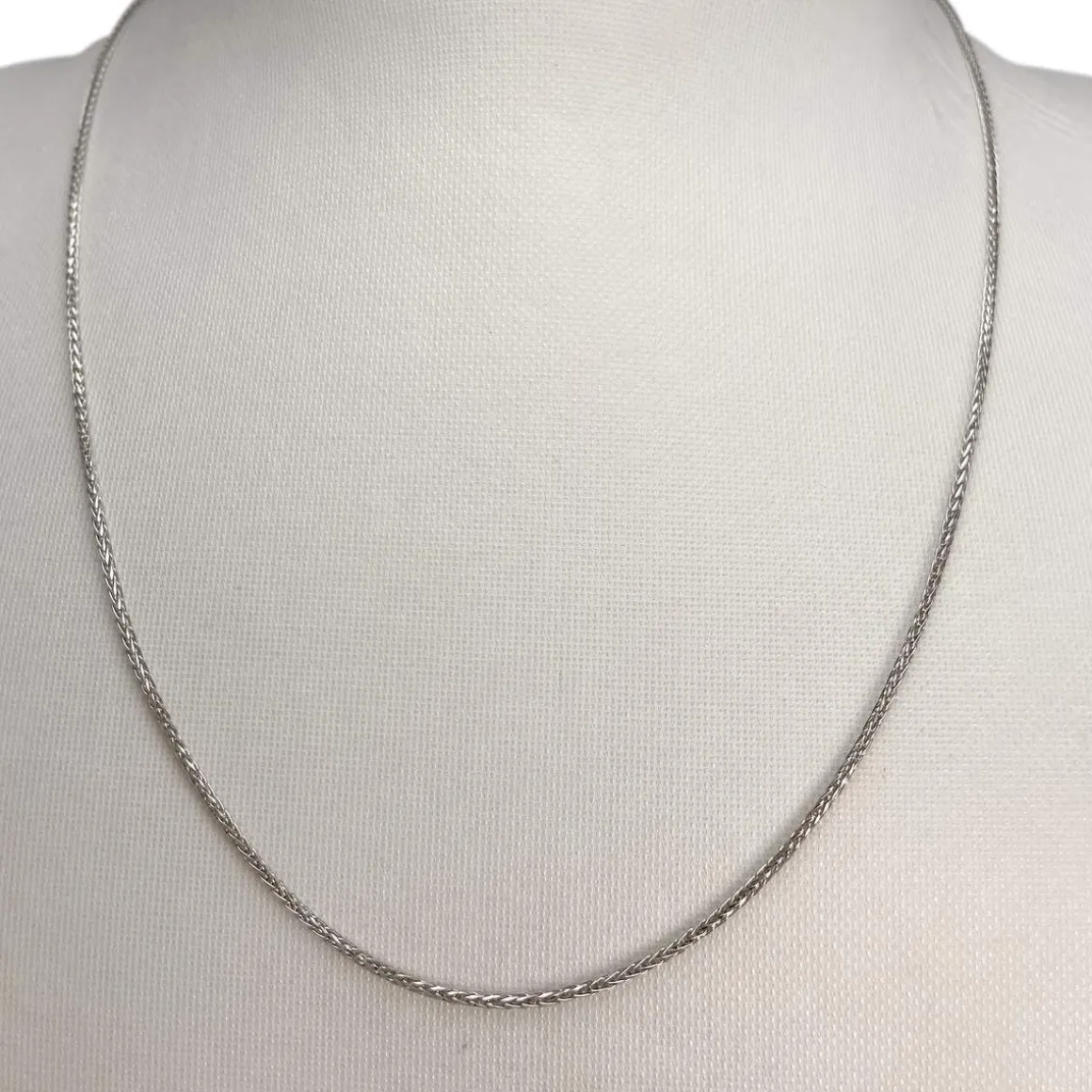 Chaîne d'occasion or 750 blanc maille palmier 44,5 cm
