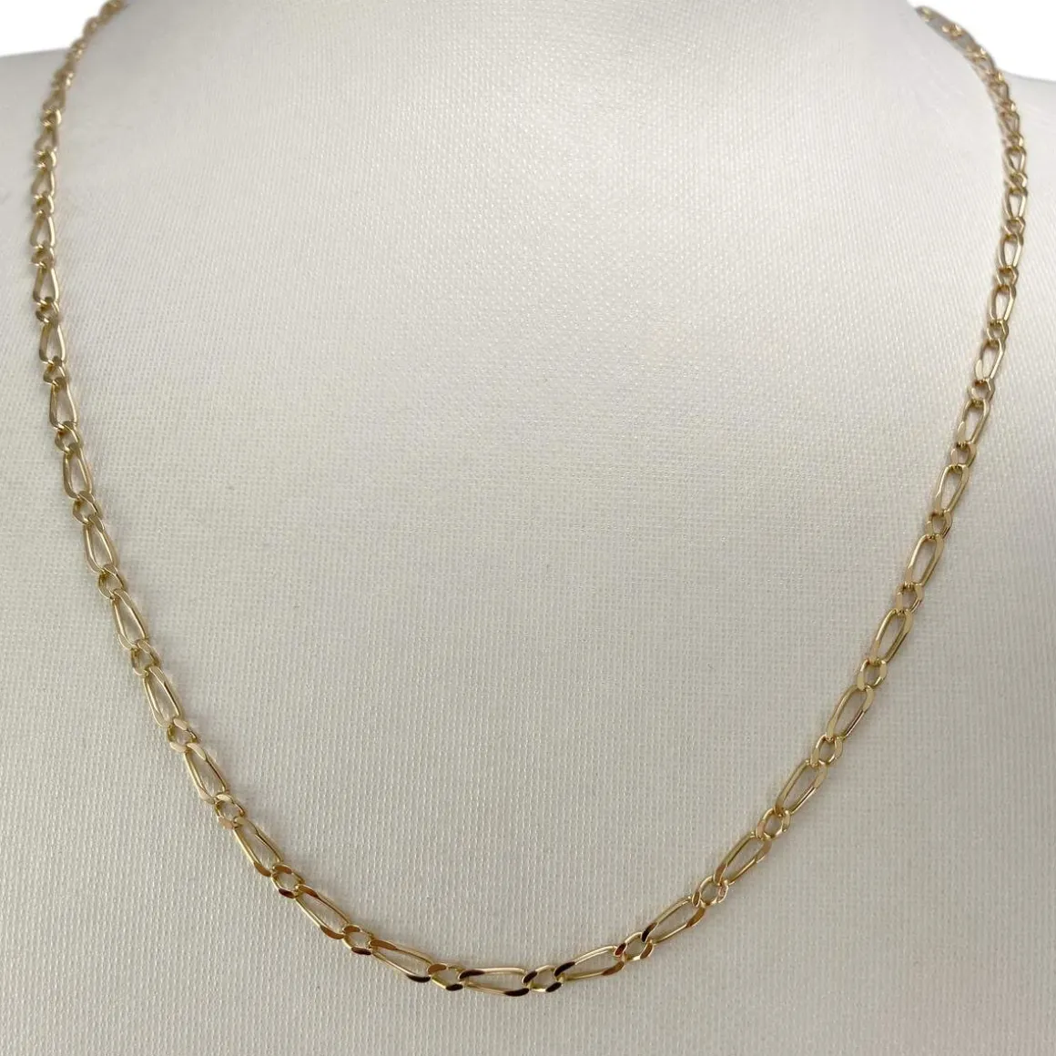 Chaîne d'occasion or 750 jaune maille cheval et alternée 47 cm