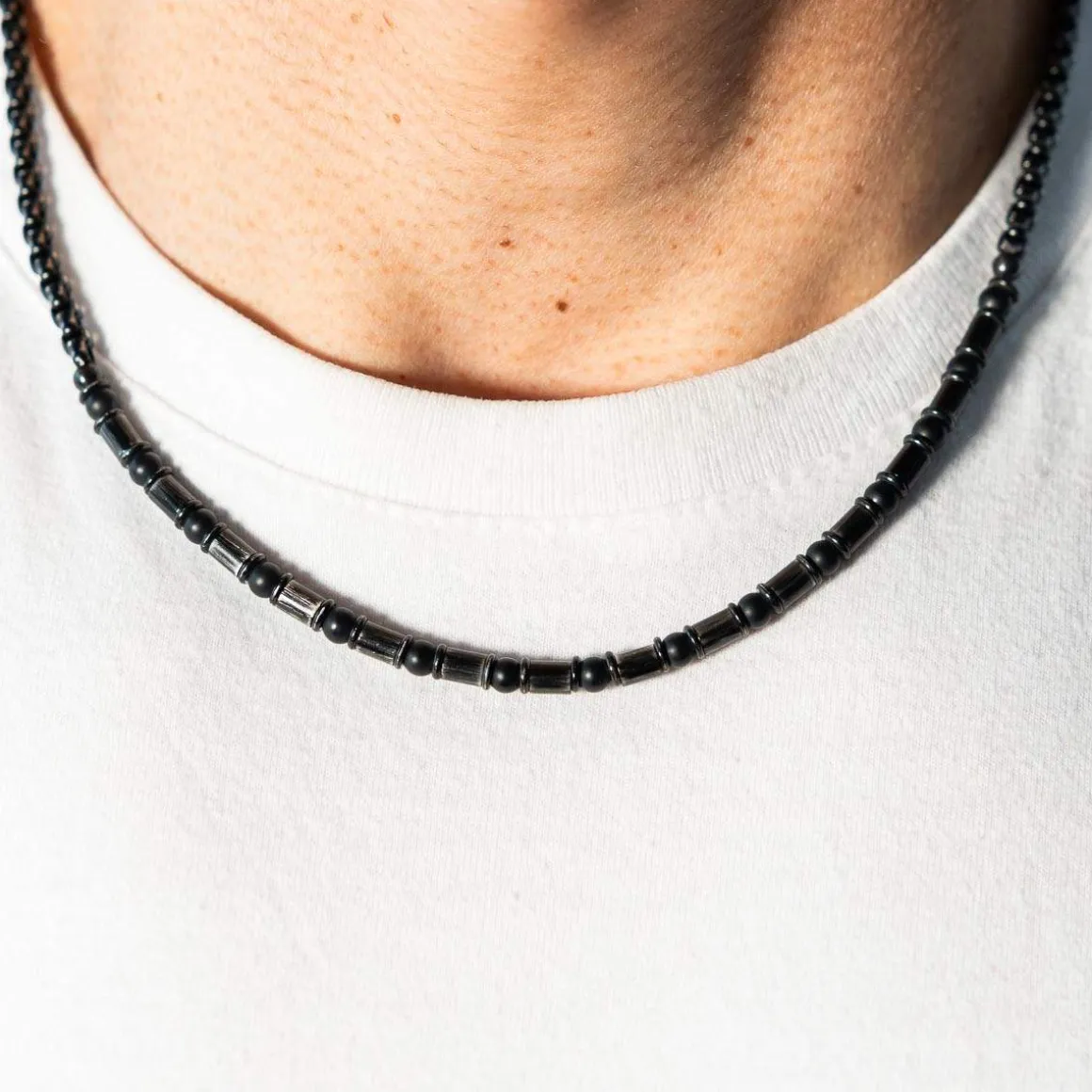 Collier acier vieilli agates noires 51cm