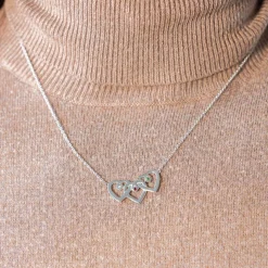 Collier argent 925 coeurs entrelacés zirconias blanc rouge et vert 44,5 cm