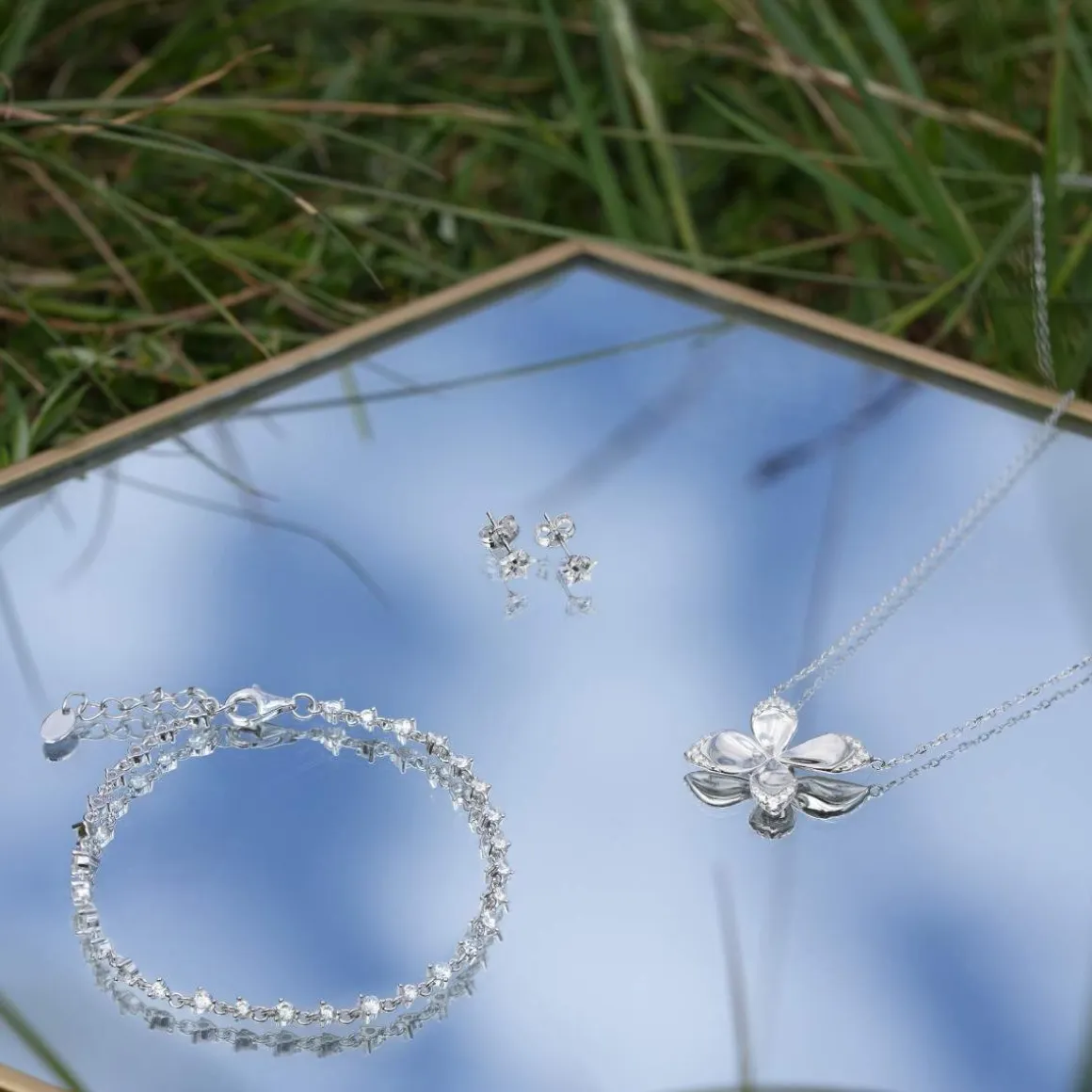 Collier argent 925 motif fleur zirconias 45cm