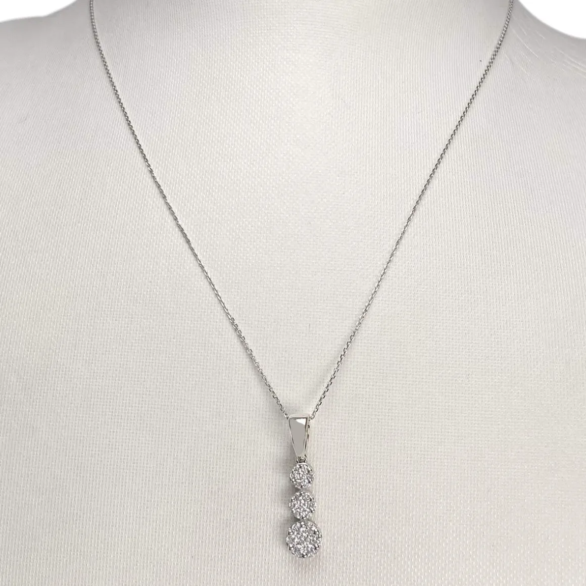 Collier d'occasion or 375 blanc maille forcat diamant 40.5 cm