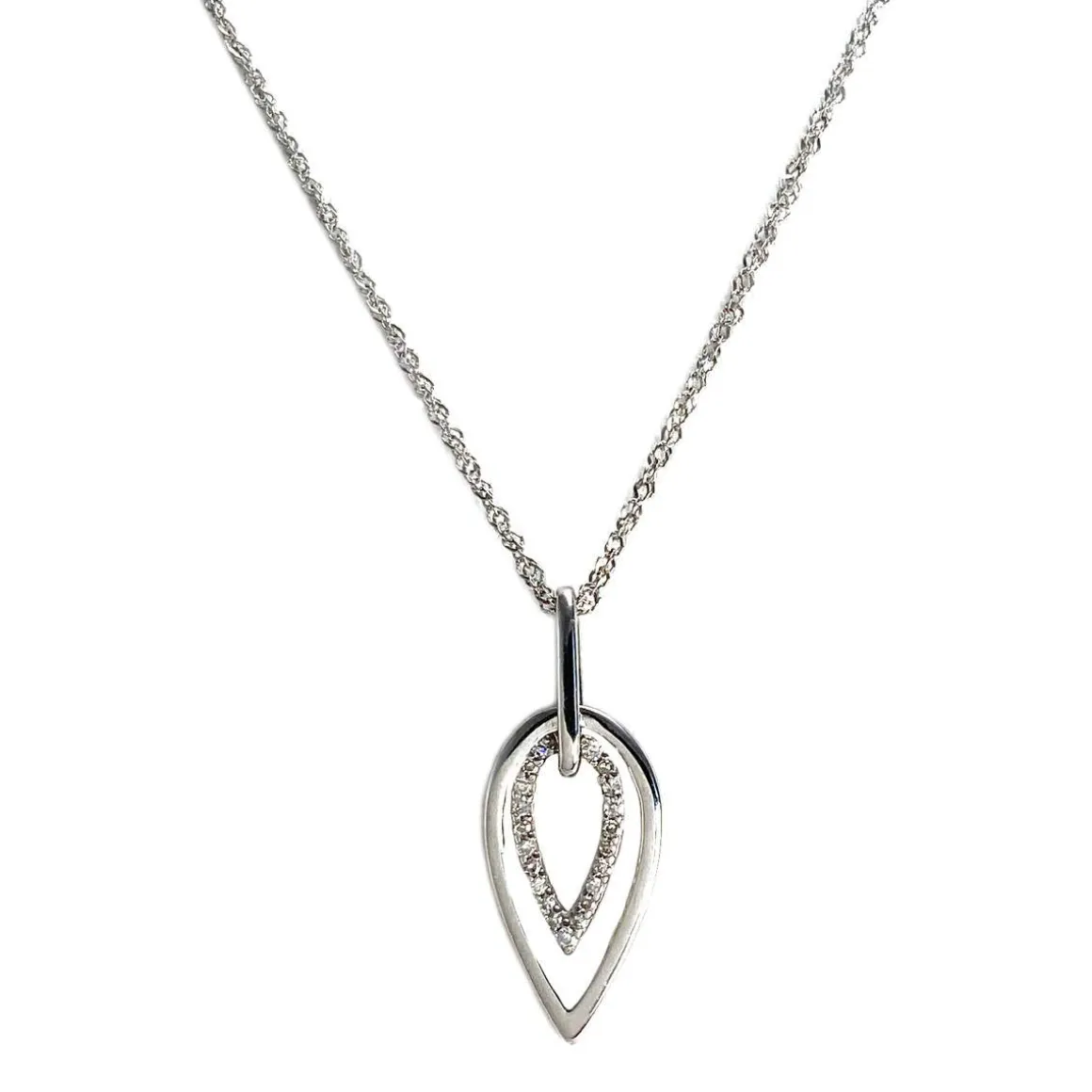 Collier d'occasion or 375 blanc maille fantaisie diamants