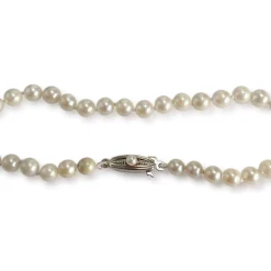 Collier d'occasion or 750 blanc perles de culture du japon