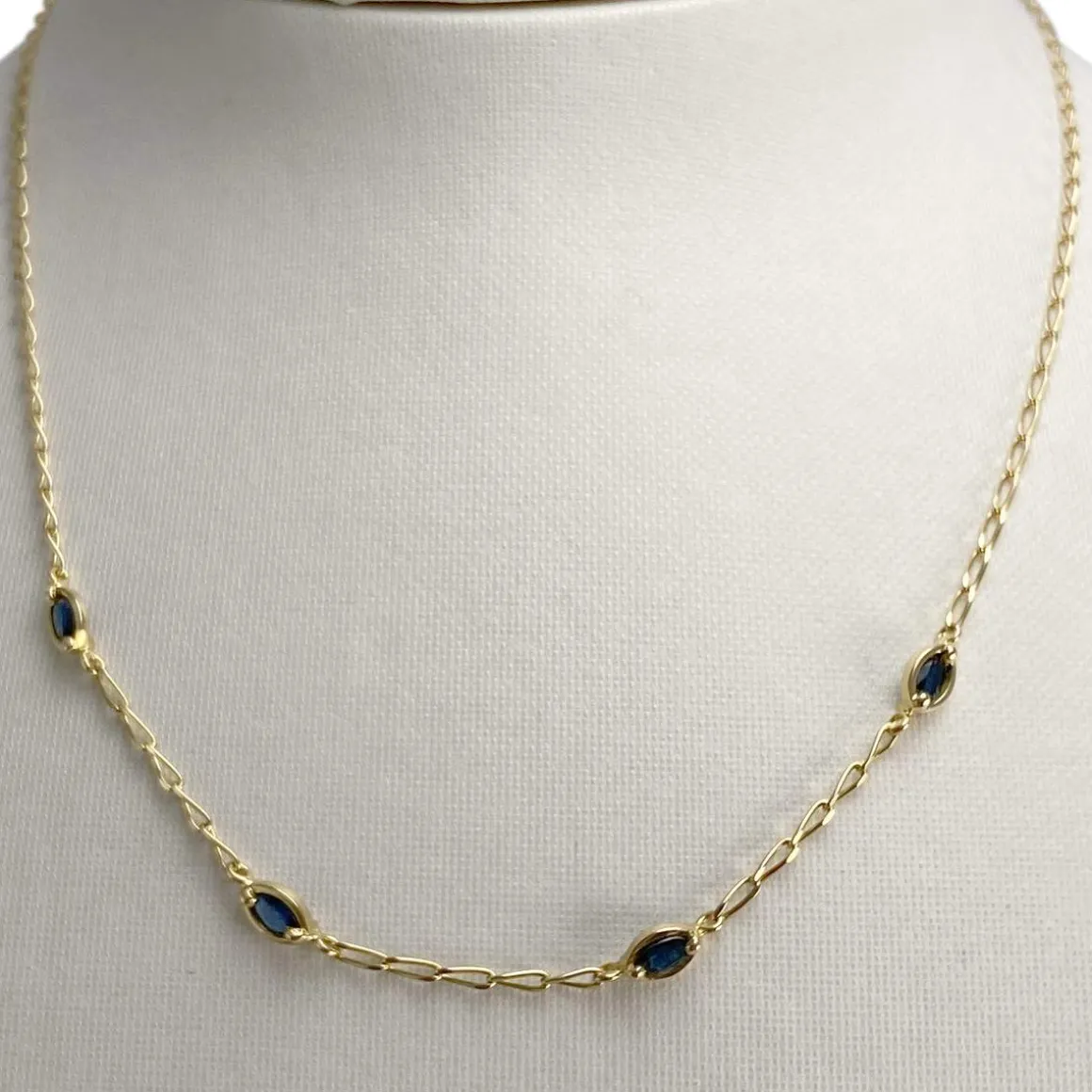 Collier d'occasion or 750 jaune maille cheval saphir