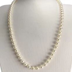 Collier d'occasion or 750 jaune maille perles de culture du Japon