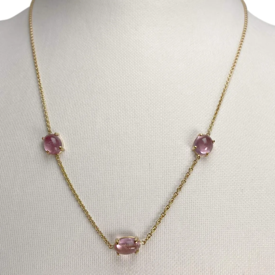 Collier d'occasion or 750 jaune maille forçat tourmalines roses