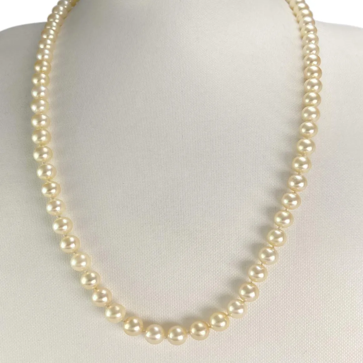 Collier d'occasion or 750 jaune perles de culture du Japon