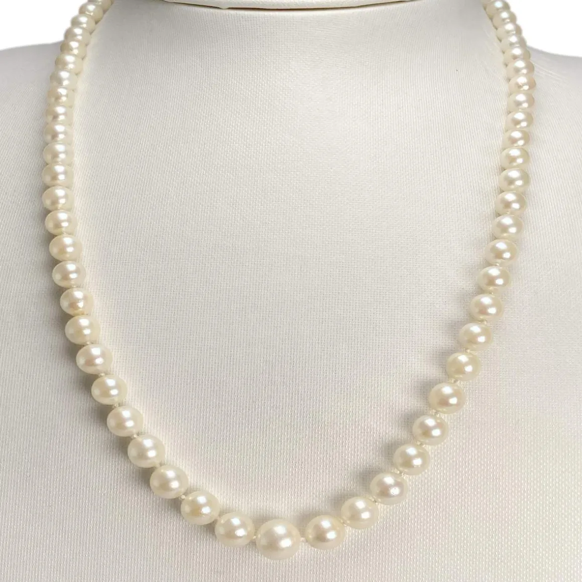 Collier d'occasion or 750 jaune perle de culture d'Akoya