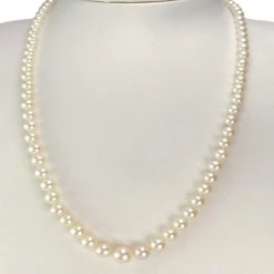 Collier d'occasion or 750 jaune perle de culture du japon