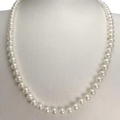 Collier d'occasion or 750 jaune perles de culture
