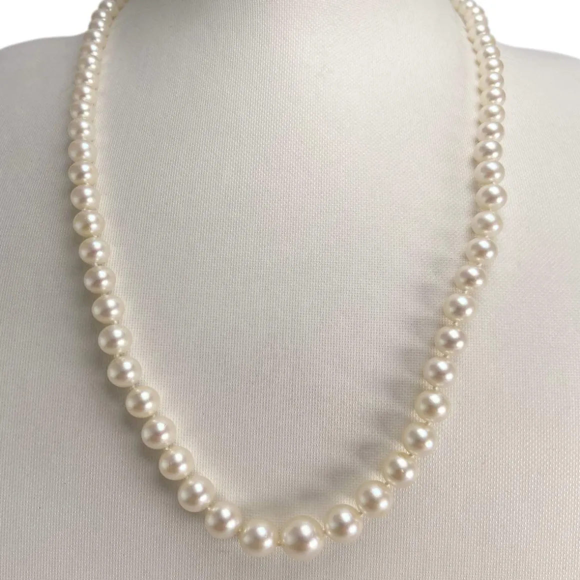 Collier d'occasion or 750 jaune perles de culture